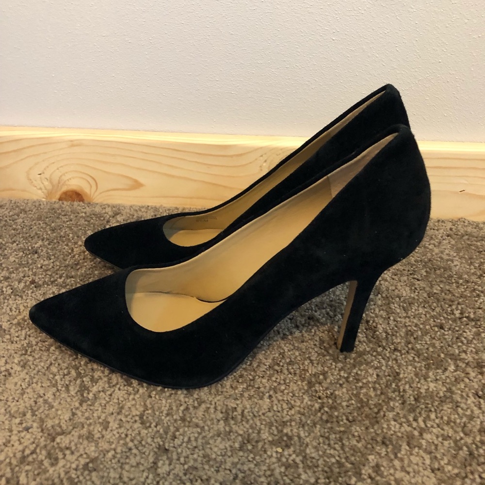 Ann Taylor Black Suede Heels size 6.5